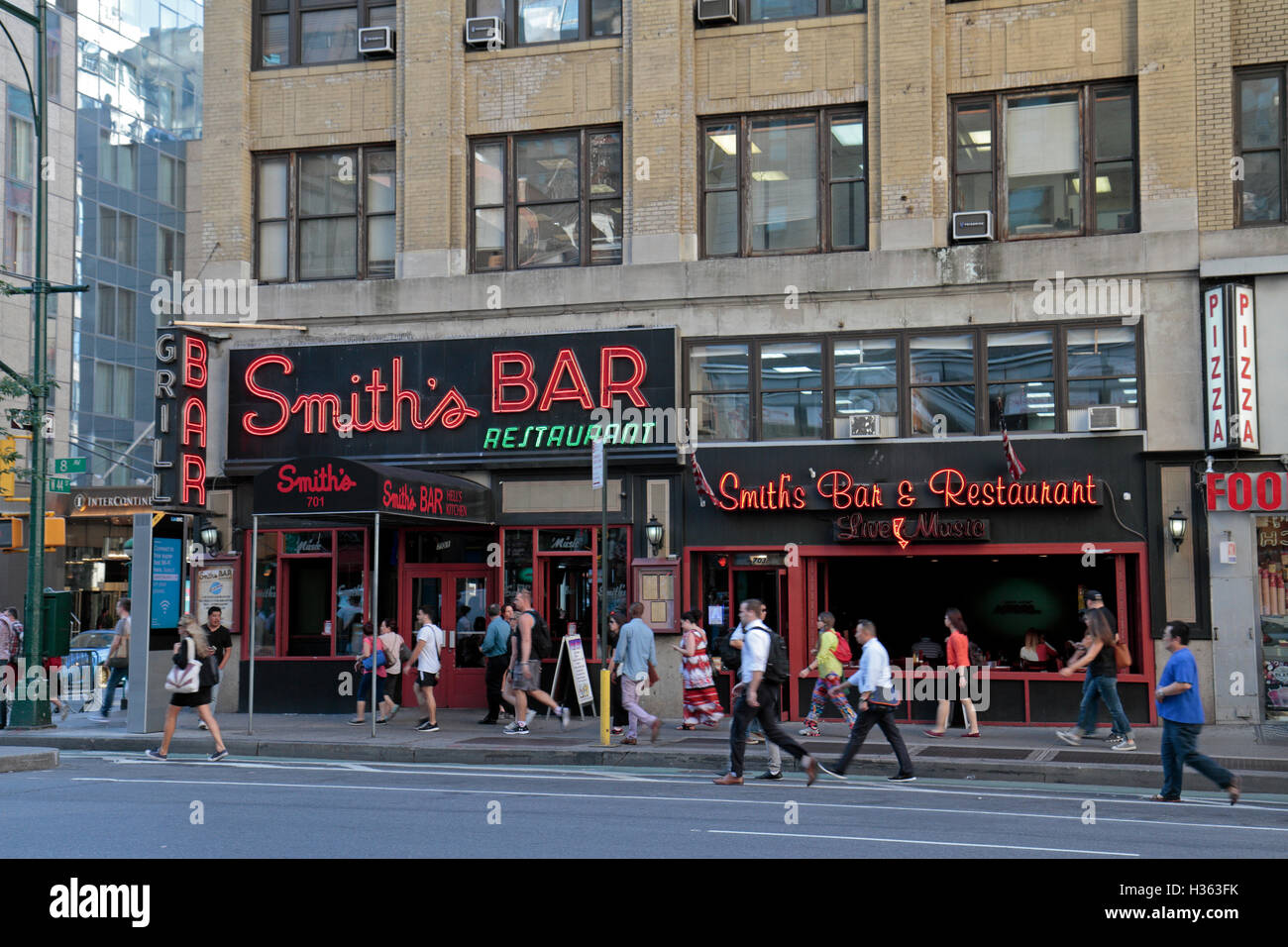 Smith's Bar & Ristorante sul 8° Avenue, Manhattan, New York, New York, Stati Uniti. Foto Stock