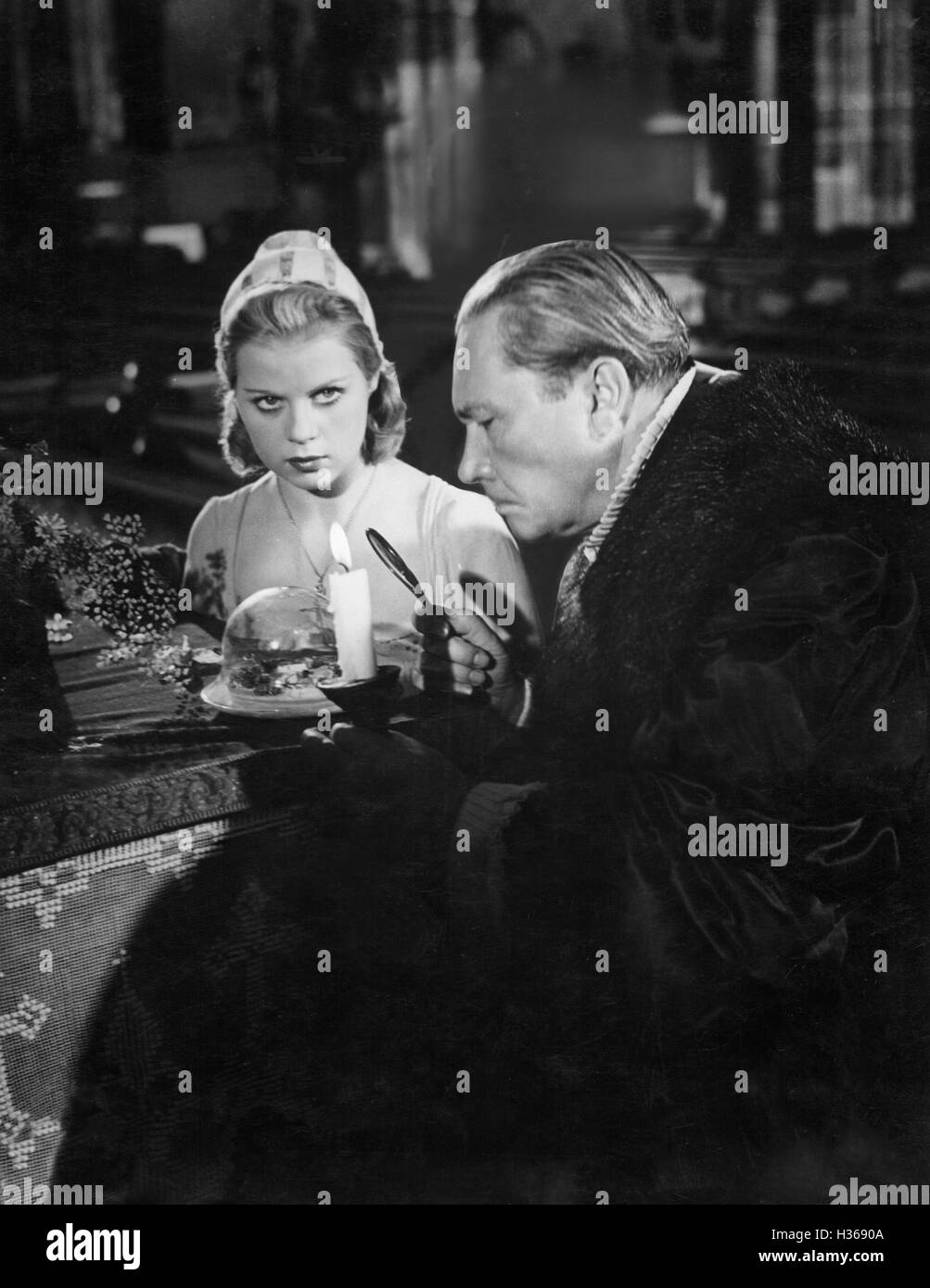 Kristina Soederbaum e Paul Wegener nel film "L'Immortale cuore', 1939 Foto Stock
