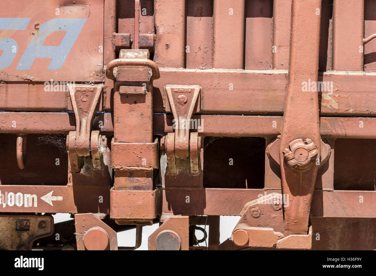 Il vecchio treno merci, metallo i dettagli di macchine Foto Stock