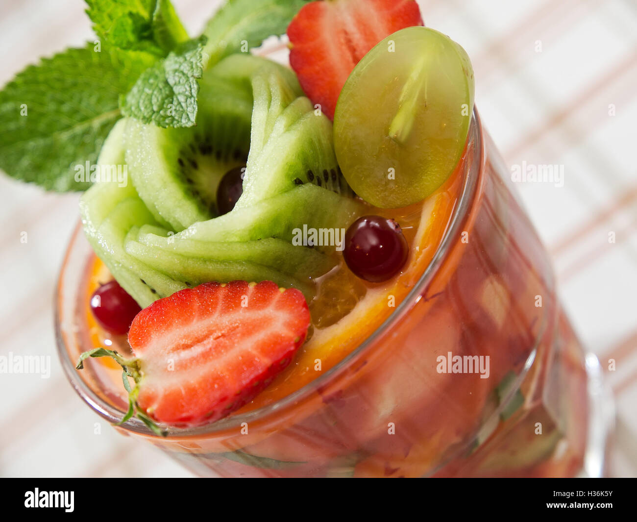Cocktail di frutta insalate . Foto Stock
