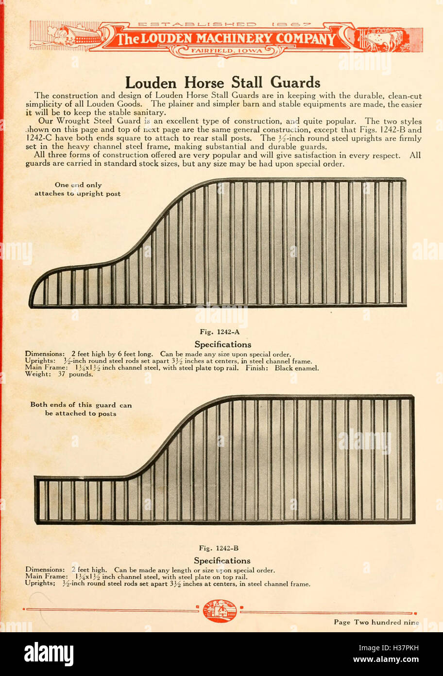 In questa pagina vengono descritti in dettaglio i vari strumenti e attrezzature agricoli e agricoli, tra cui gli attrezzi per lo scarico del fieno, i ganci per porta fienile, le attrezzature per fienili e gli accessori per stalle, quali ventilatori e scarichi. Foto Stock