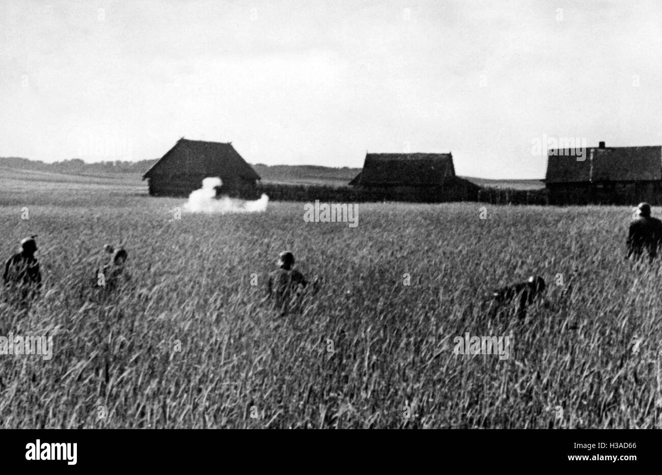 Il tedesco di fanti storm in una fattoria a Bialystok, 1941 Foto Stock