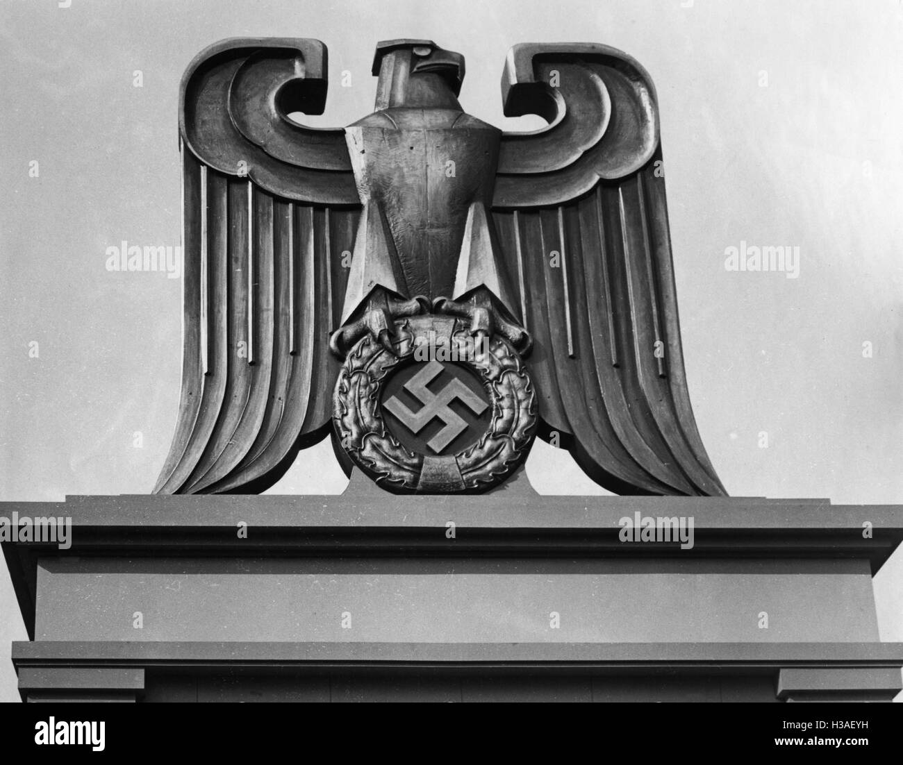 Nazi imperial eagle a Berlino, 1937 Foto Stock