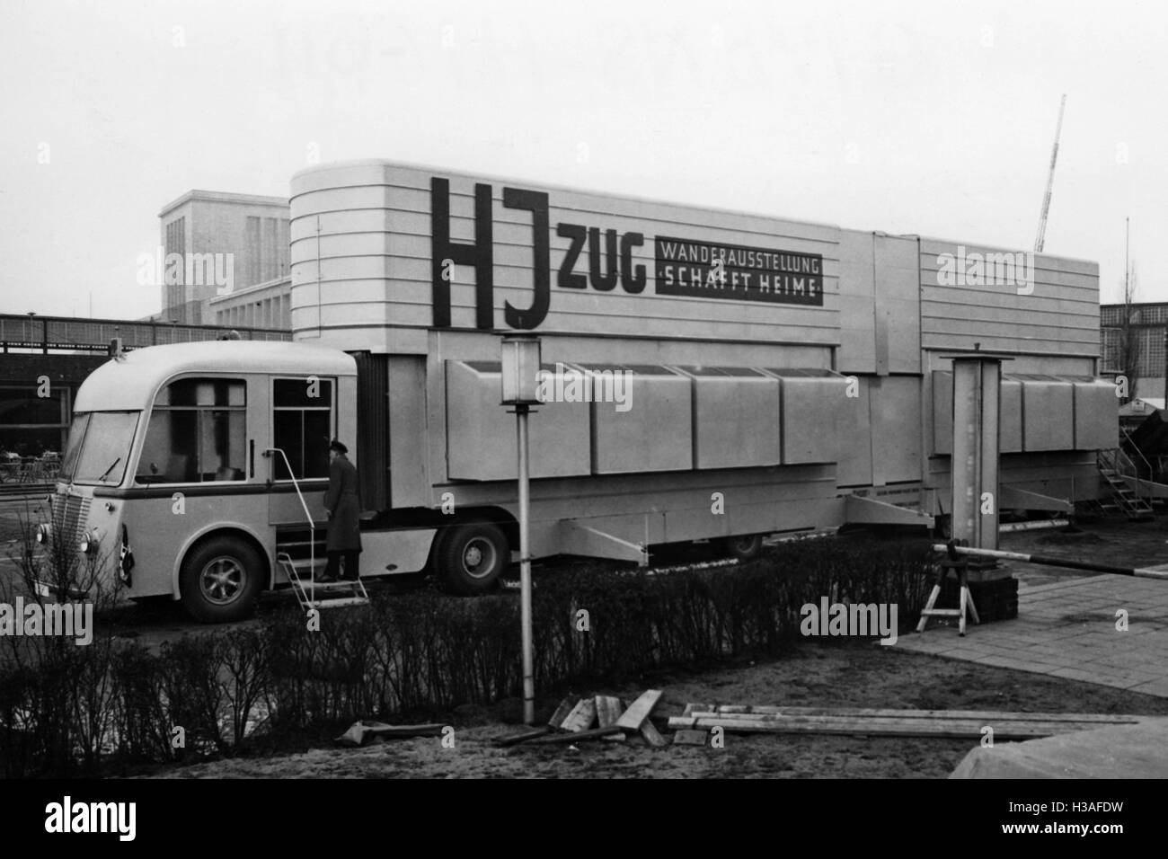 Gioventù Hitleriana veicolo di propaganda a Berlino Auto Show, 1938 Foto Stock
