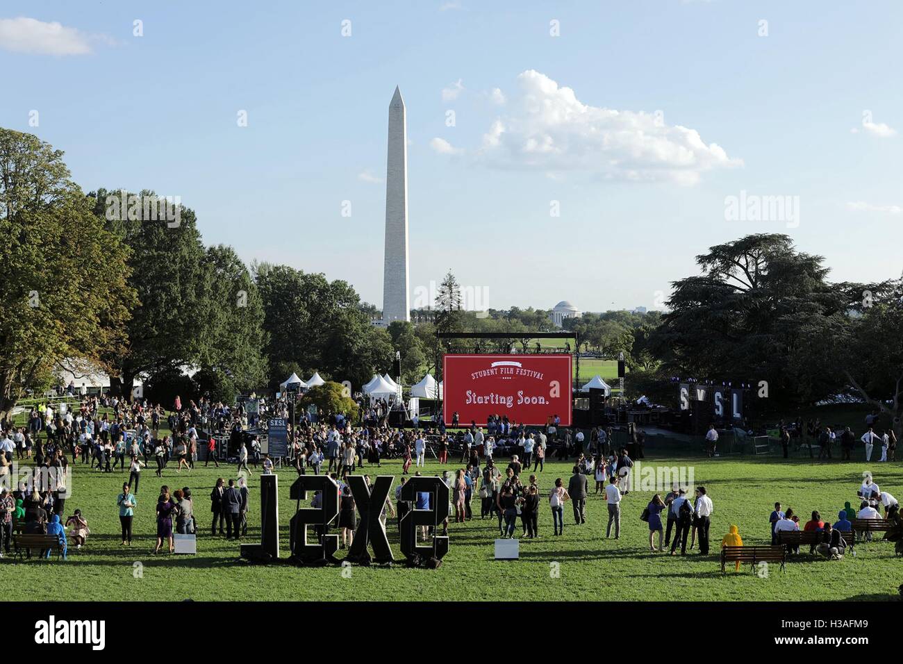 I partecipanti durante il Sud da South Lawn festival sul prato Sud della Casa Bianca il 3 ottobre 2016 a Washington, DC. L'evento è ispirato al South by Southwest festival e include arti, film, intrattenimento e tecnologia. Foto Stock