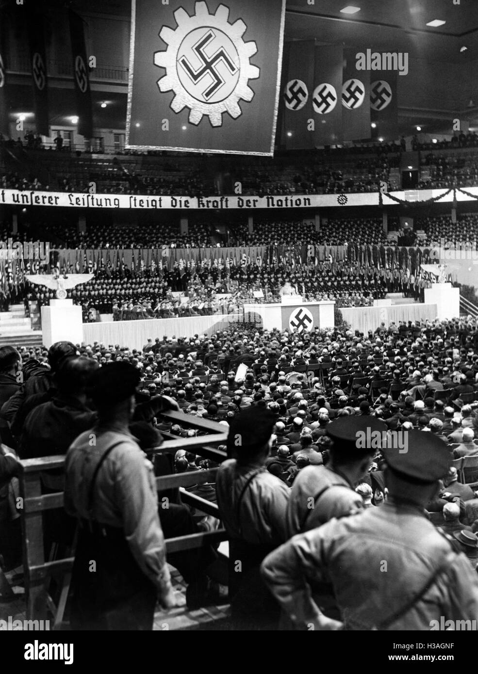 Evento di DAF sulla concorrenza delle prestazioni in Berlino, 1937 Foto Stock