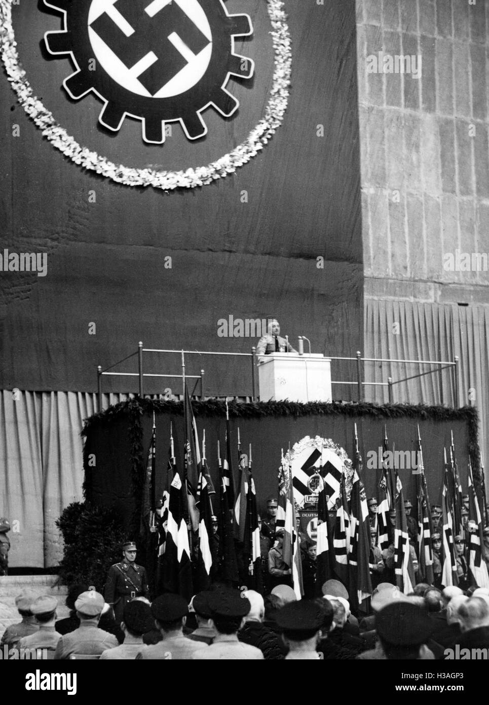 Robert Ley in corrispondenza di un evento di DAF a Lipsia, 1936 Foto Stock