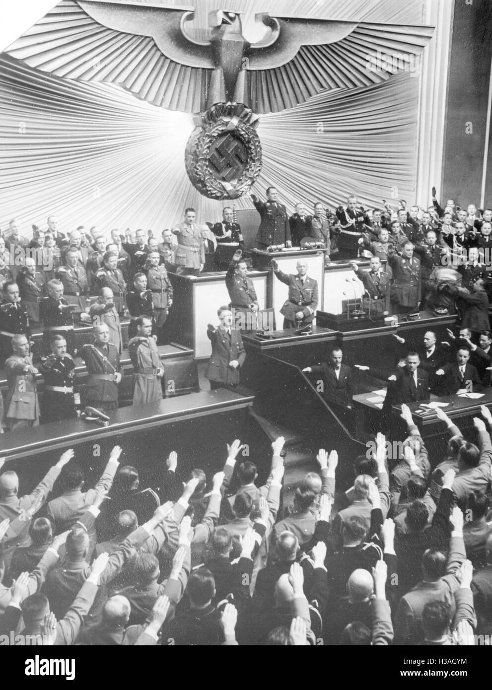 Sessione del Reichstag sulla dichiarazione di guerra contro la Polonia in Kroll Opera House a Berlino, 1939 Foto Stock