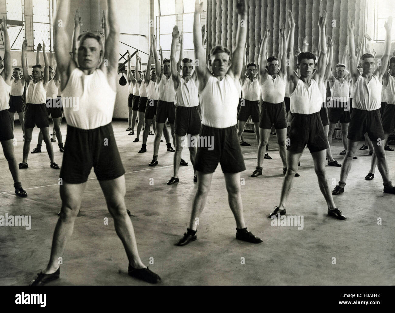 Esercizi sportivi presso l'Accademia Navale in Muerwik, 1935 Foto Stock