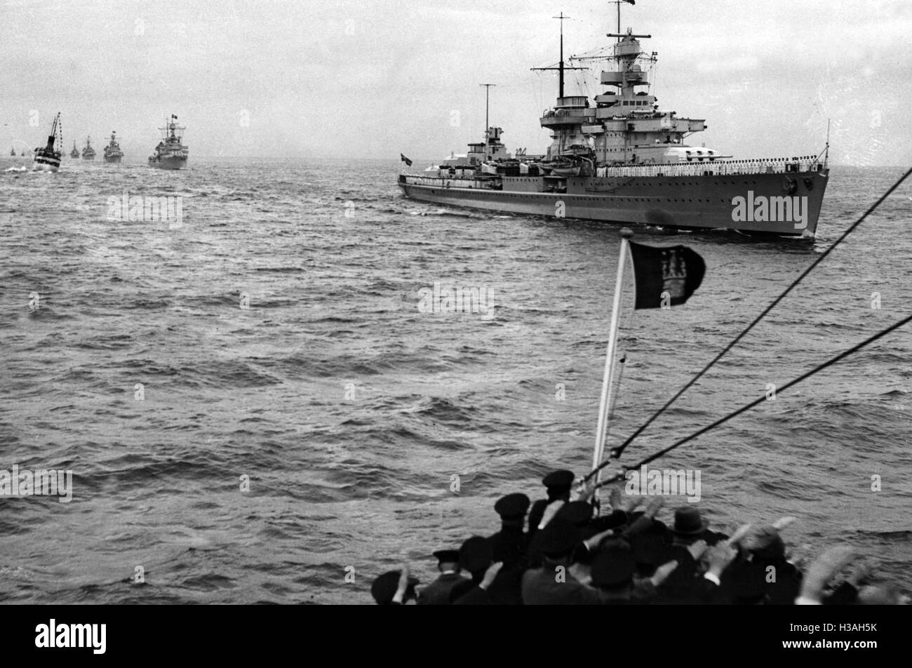 Naval revisione dopo la flotta esercita, 1936 Foto Stock