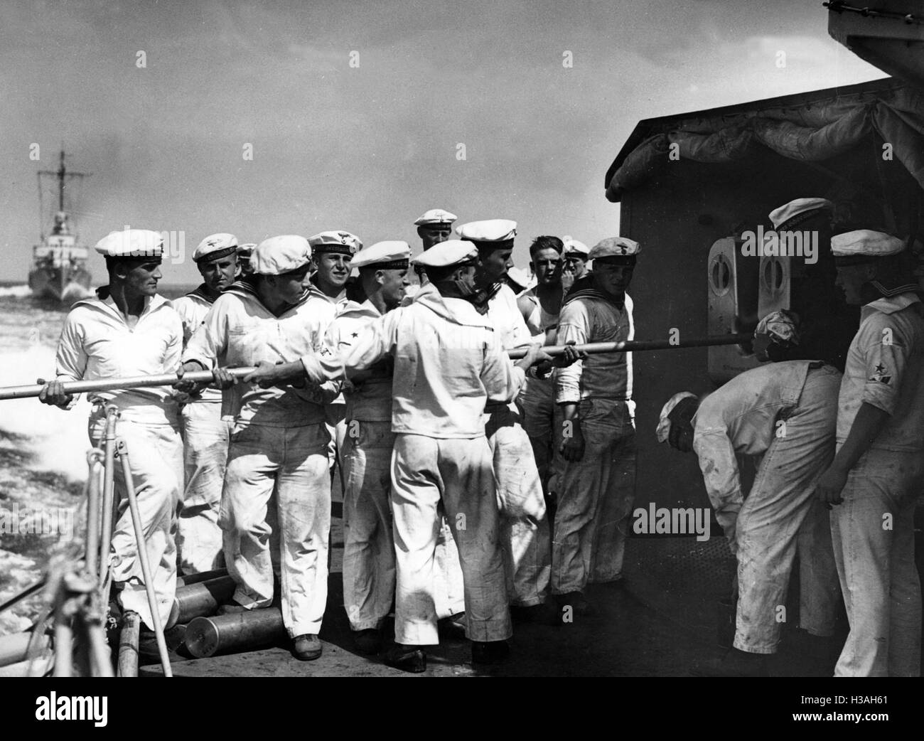 La pratica di sparo della seconda divisione cacciatorpediniere, 1938 Foto Stock