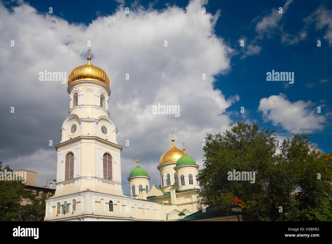 Cattedrale Ortodossa. La santa Trinità in Dnepropetrovsk (Dnieper) Ucraina, costruita nel XIX secolo dall'architetto Ludwig Foto Stock