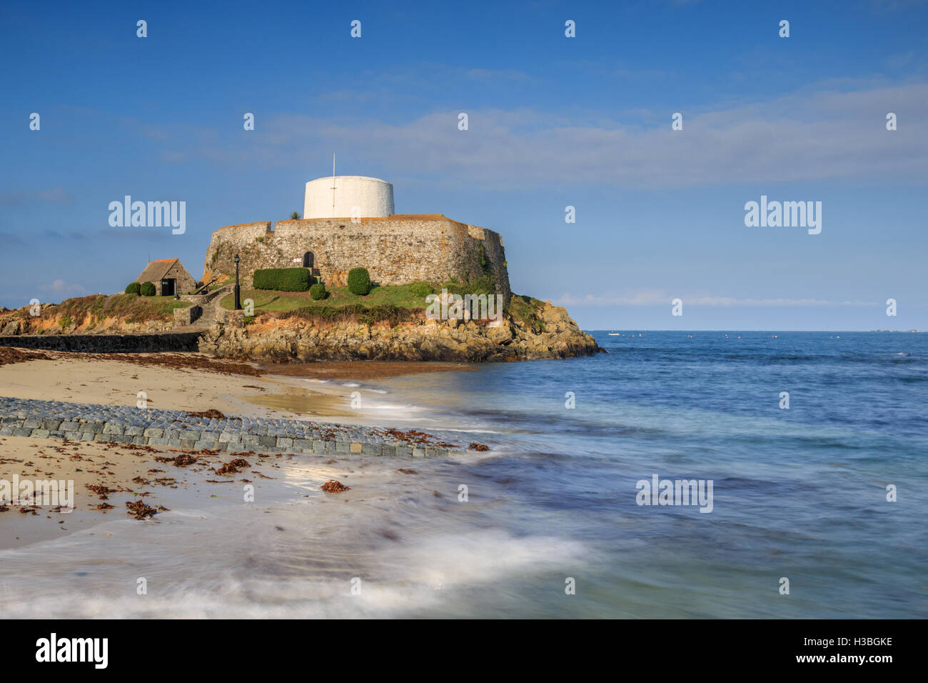 Fort Grey, sulla Baia di Rocquaine, Guernsey, Isole del Canale. Foto Stock