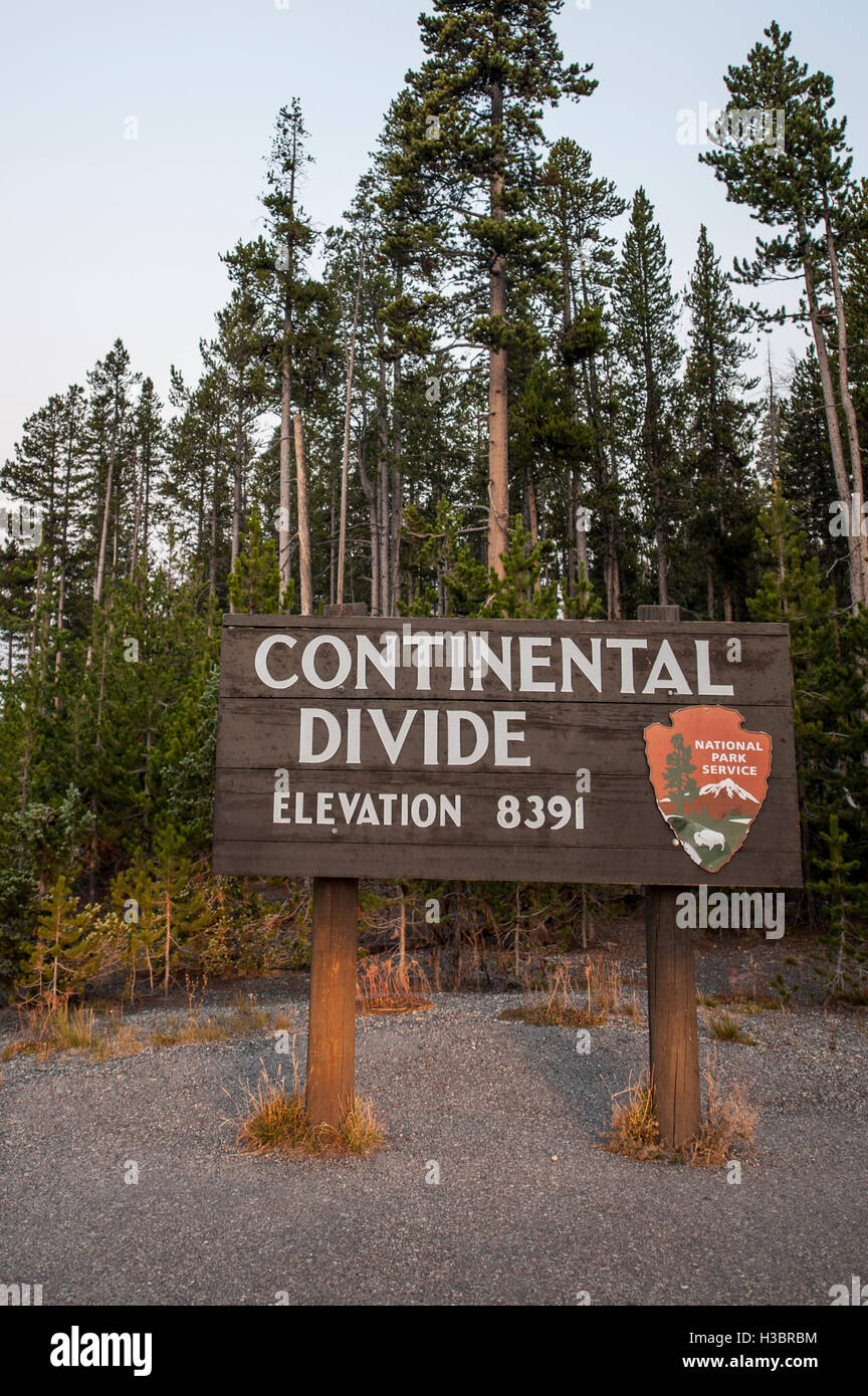 Continental Divide vicino a West Thumb, il Parco Nazionale di Yellowstone, Wyoming negli Stati Uniti. Foto Stock