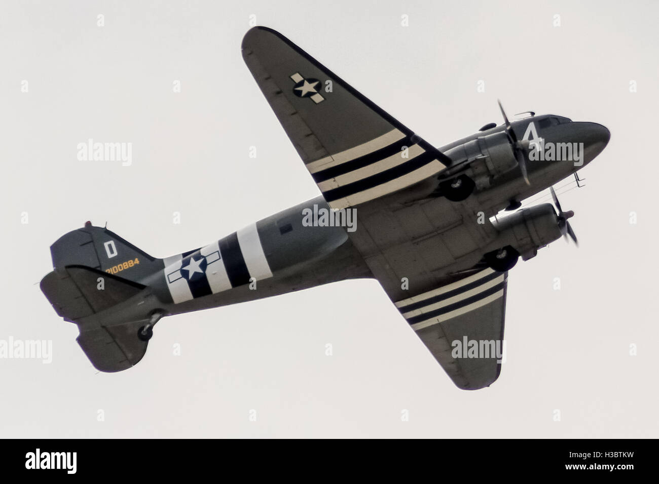 Douglas C-47 Skytrain o il Dakota è un aereo da trasporto militare sviluppato da civili del Douglas DC-3 aereo di linea Foto Stock