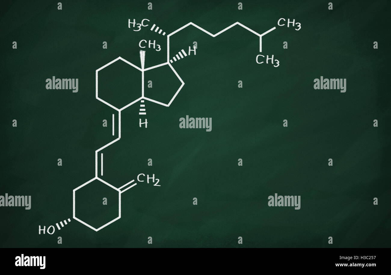 Il modello strutturale della vitamina D3 molecola sulla lavagna. Foto Stock