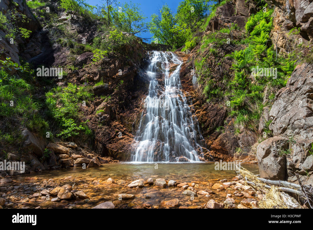Cascata in Valvassera, Induno Olona, provincia di Varese, Lombardia, Italia. Foto Stock