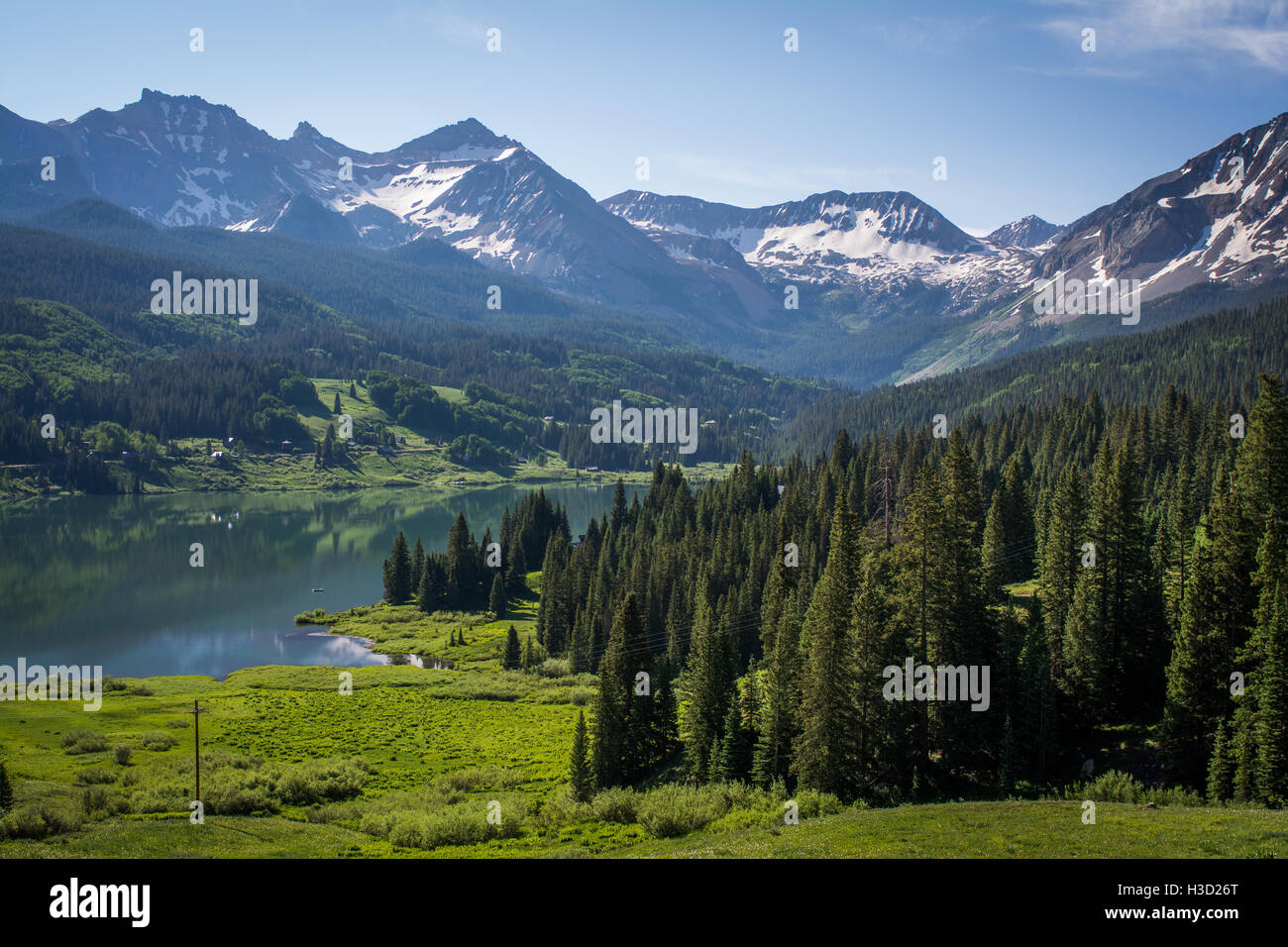 Trota Lago e monti San Juan in estate vicino a Telluride, Colorado, STATI UNITI D'AMERICA Foto Stock