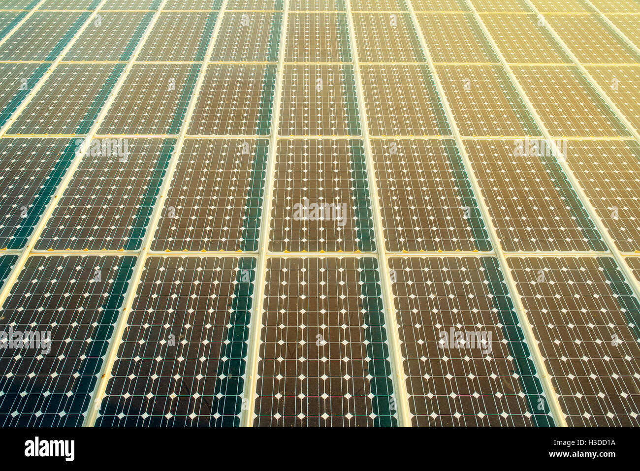 Pannelli solari come superficie di fonti di energia rinnovabili concetto Foto Stock