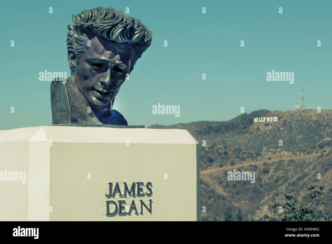 James Dean statua presso l'Osservatorio Griffith Hollywood Los Angeles Stati Uniti d'America Foto Stock