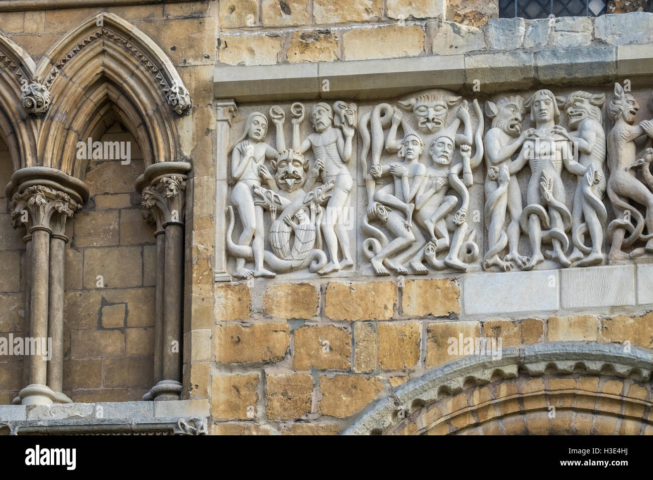 Close up dei recenti lavori di restauro sulla Cattedrale di Lincoln, Lincolnshire, England, Regno Unito Foto Stock