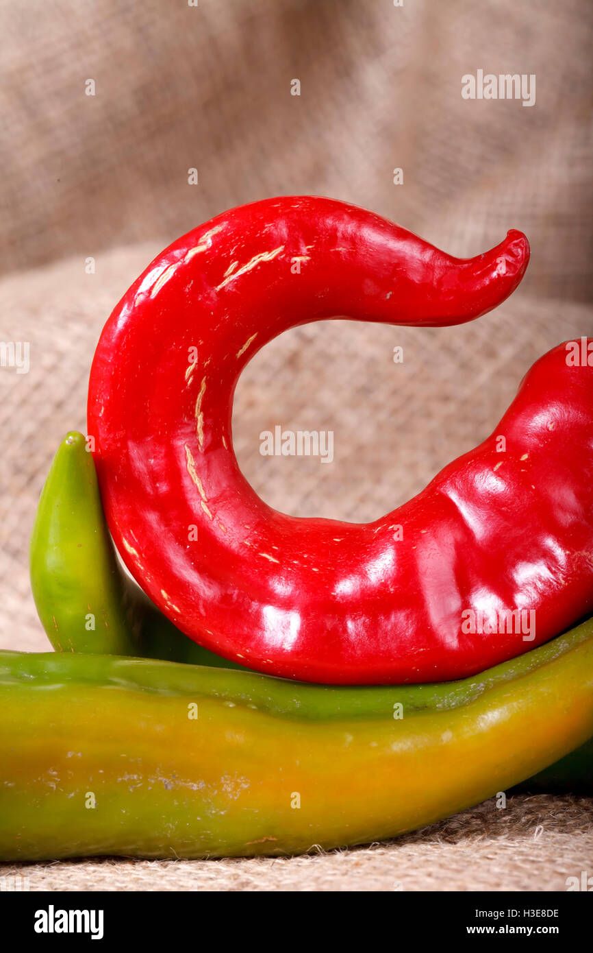 Un peperoncino , splendido sfondo spezie e condimenti close up Foto Stock