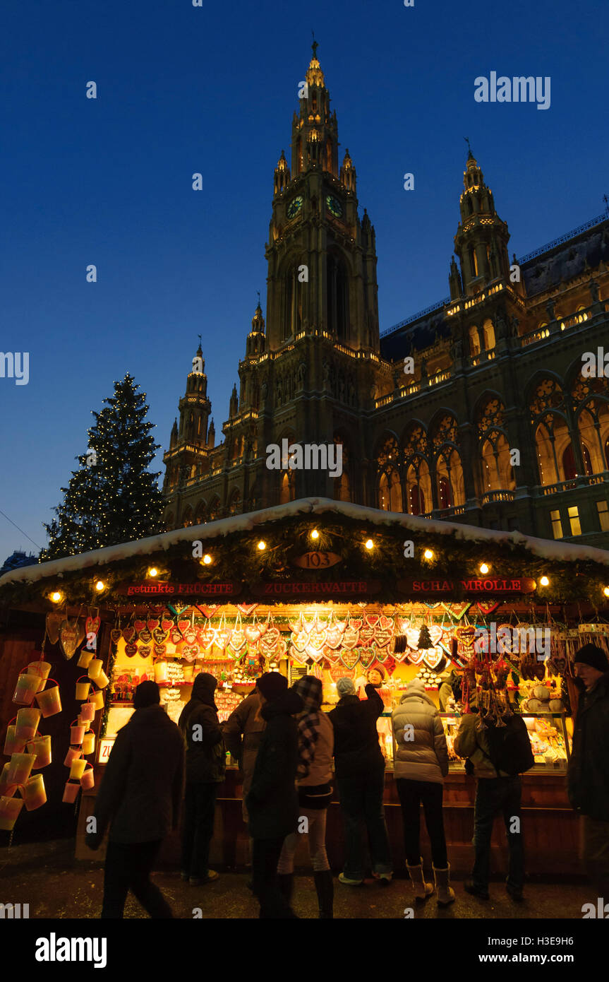 Wien, Vienna: Mercatino di Natale ' Christkindlmarkt ' , city hall, 01., Wien, Austria Foto Stock