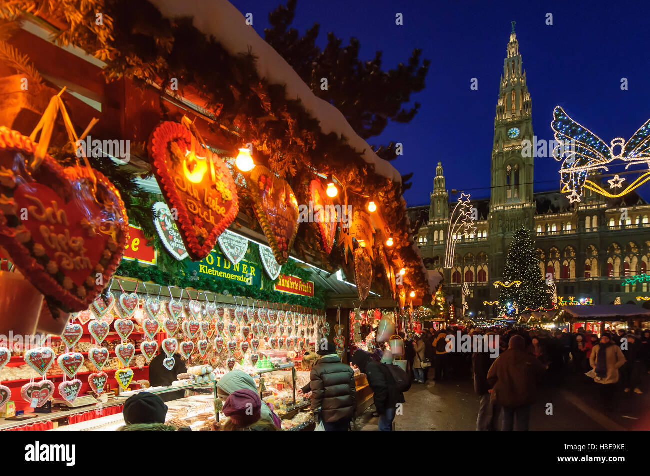 Wien, Vienna: Mercatino di Natale ' Christkindlmarkt ' , city hall, 01., Wien, Austria Foto Stock