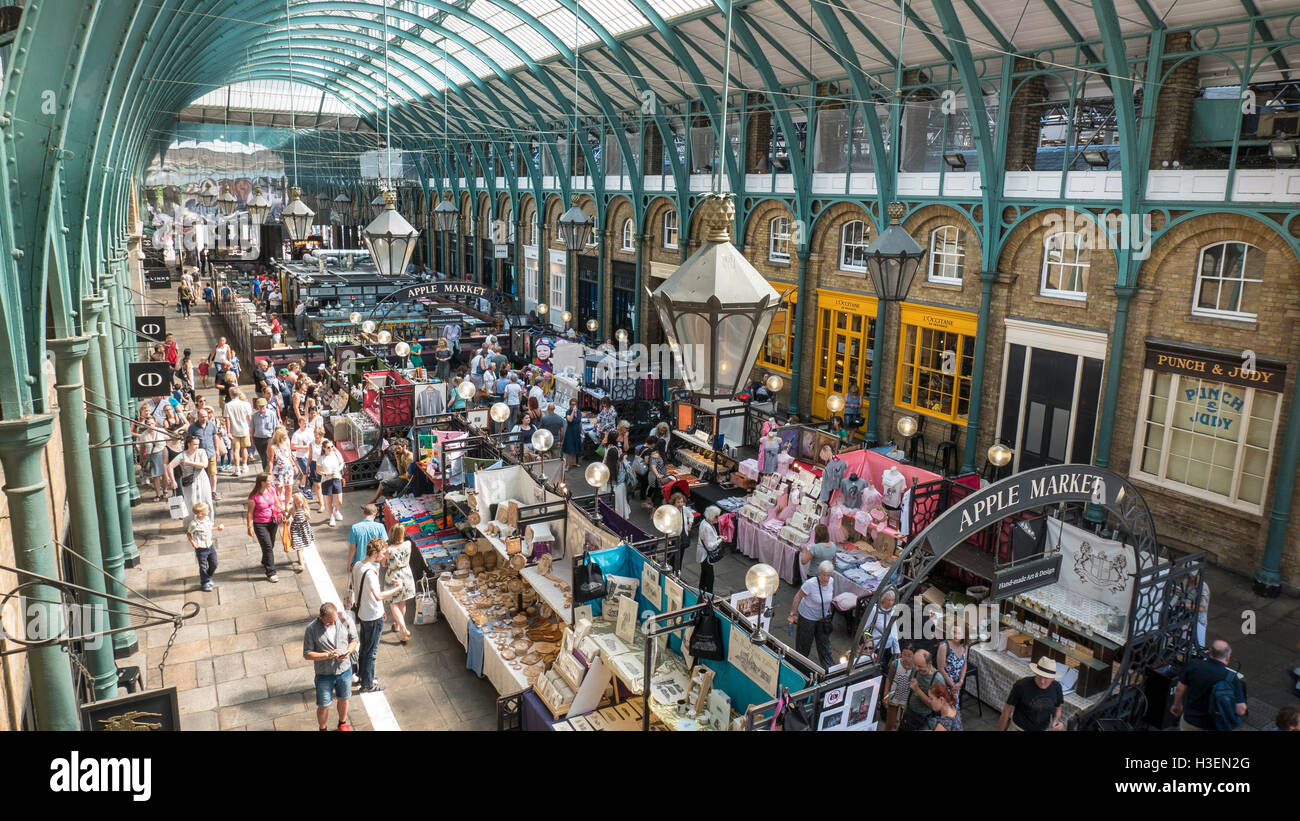 Il Covent Garden Apple mercato a Londra Foto Stock