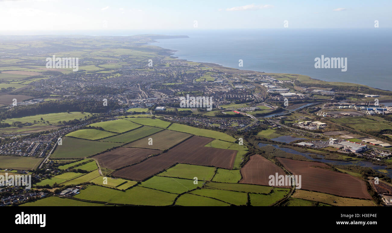 Vista aerea del Cumbria città costiera di Workington, Regno Unito Foto Stock