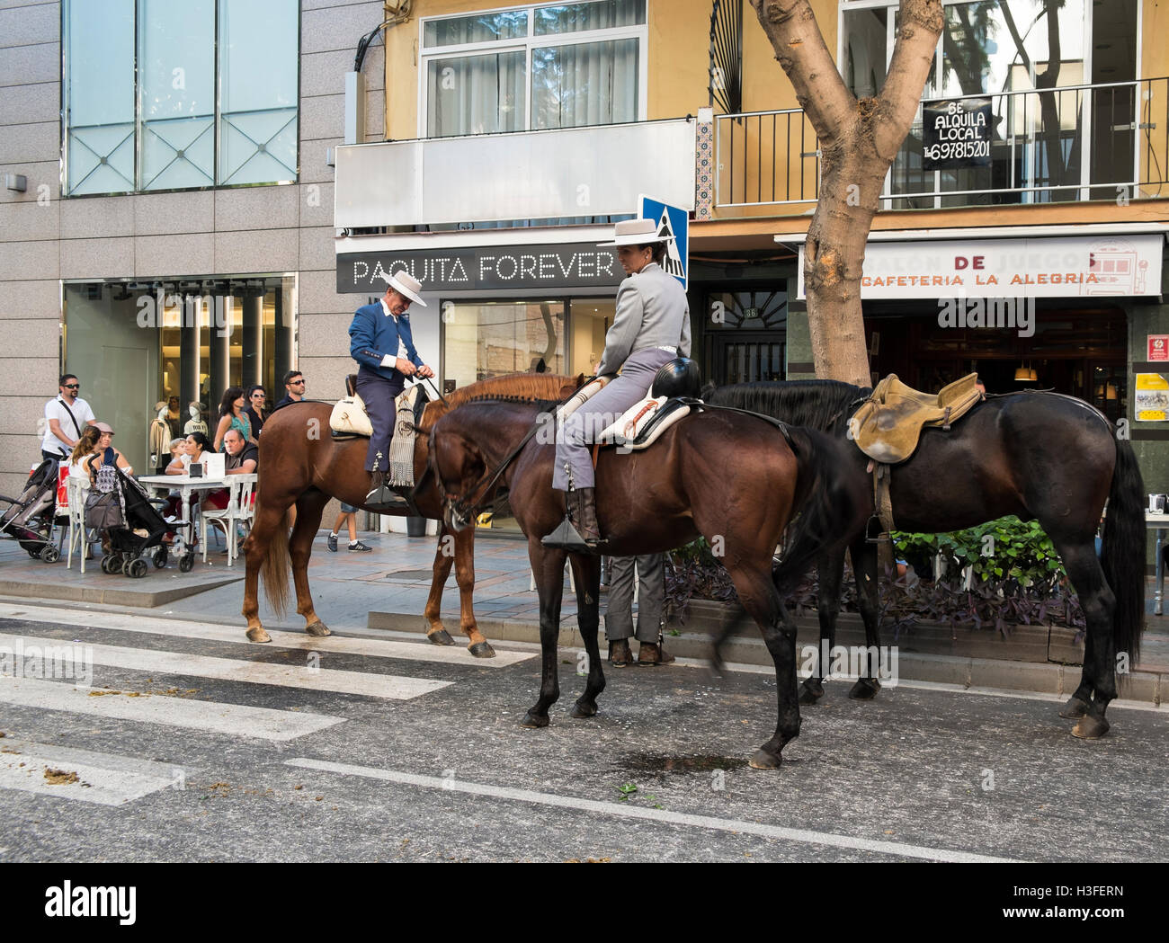 Fuengirola un caballo. Malaga, Spagna Foto Stock