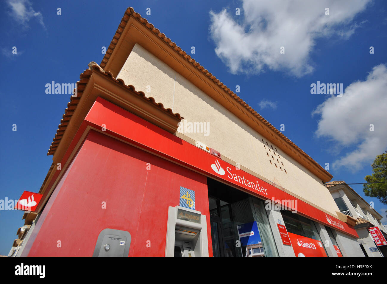 Santander Group è un settore bancario spagnolo gruppo centrato sul Banco Santander, S.A. Questo ramo è in Ciudad Quesada, Spagna Foto Stock