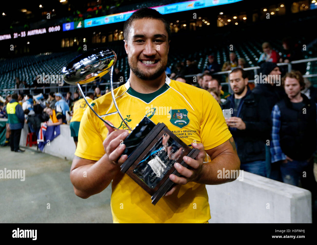 Australia Leroy Houston dopo il campionato di rugby corrispondono a Twickenham Stadium di Londra. Foto Stock