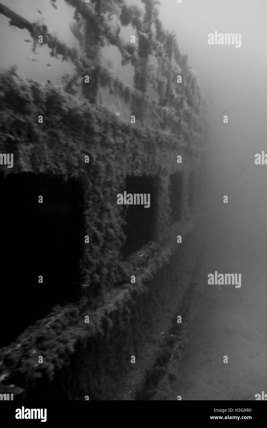 Visualizzare parte Karwela relitto nel mare di Gozo Foto Stock