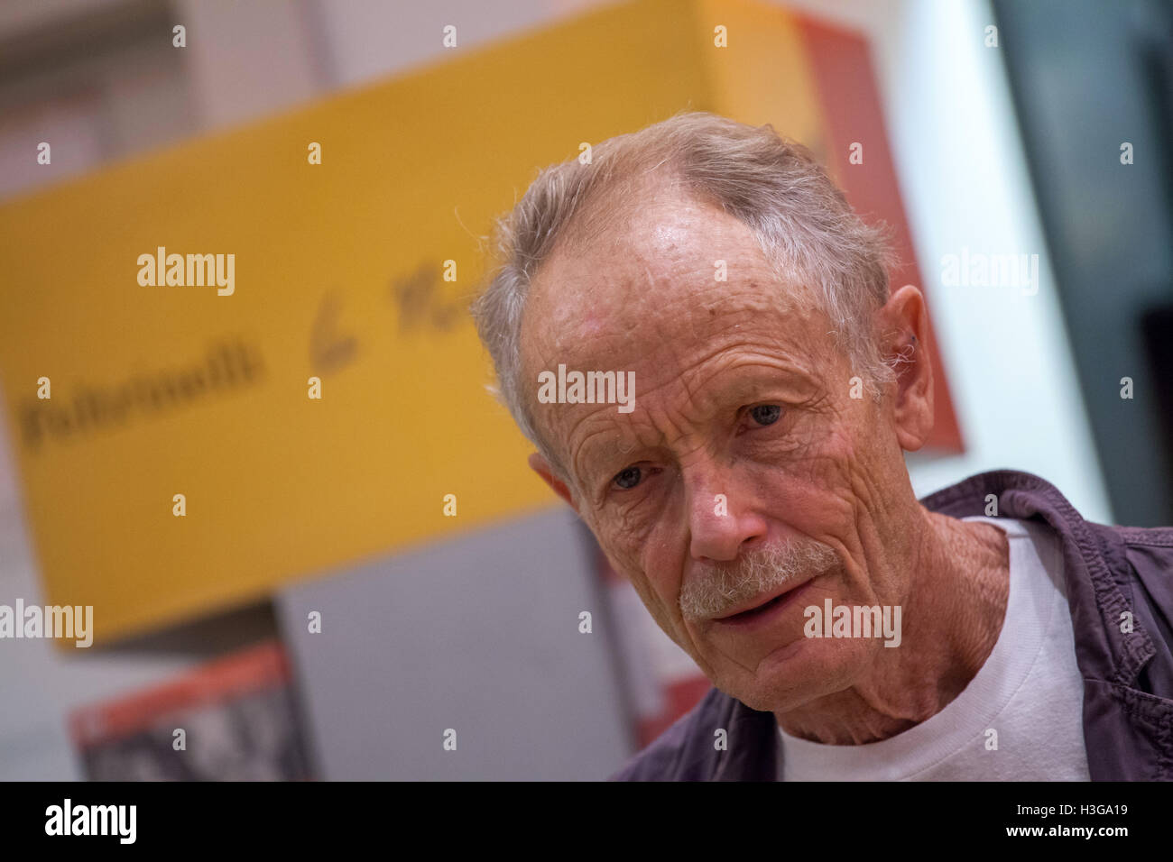 Il romanziere italiano, Traduttore e poeta Erri De Luca partecipa alla presentazione del suo libro "La Natura esposta" il 3 ottobre 2016 ho Foto Stock