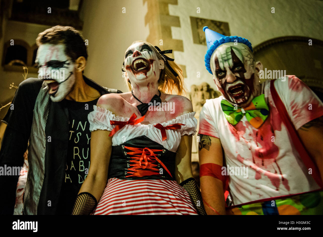 Sitges, Spagna. Ottobre 9th, 2016. Clowns Ceepy partecipare in Sitges Zombie a piedi 2016 Credit: matthi/Alamy Live News Foto Stock