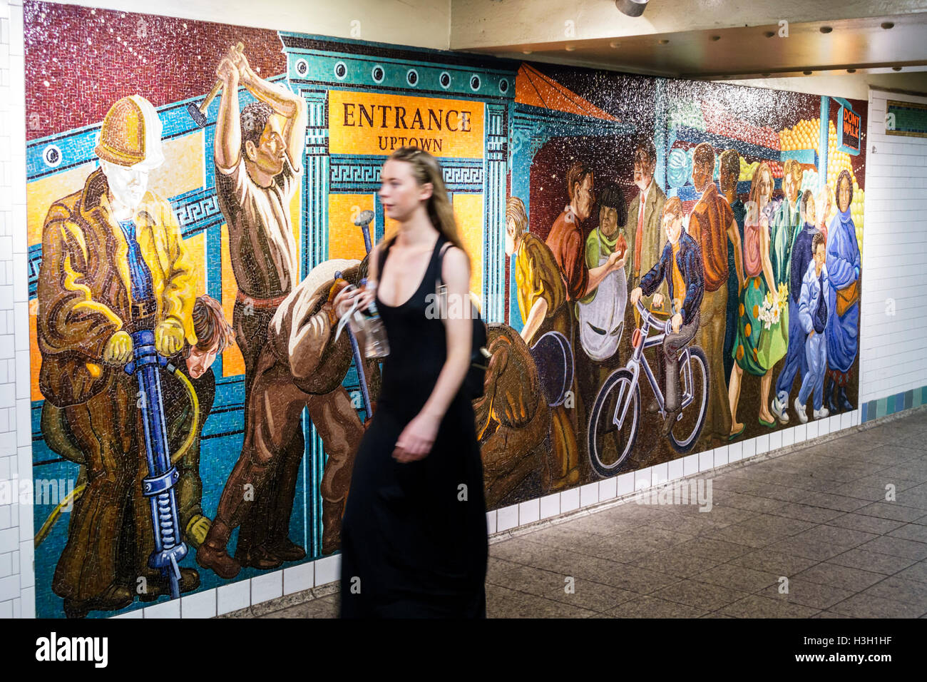 New York City, NY NYC, Manhattan, Times Square, 42nd Street, metropolitana, stazione, MTA, trasporti pubblici, opere d'arte, mosaico, ritorno di primavera, Jack Beal, adulto Foto Stock