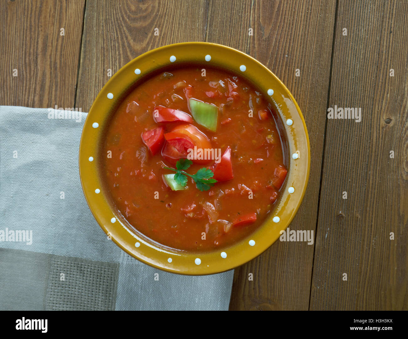 In casa piccante Nigel Slater's Gazpacho Foto Stock