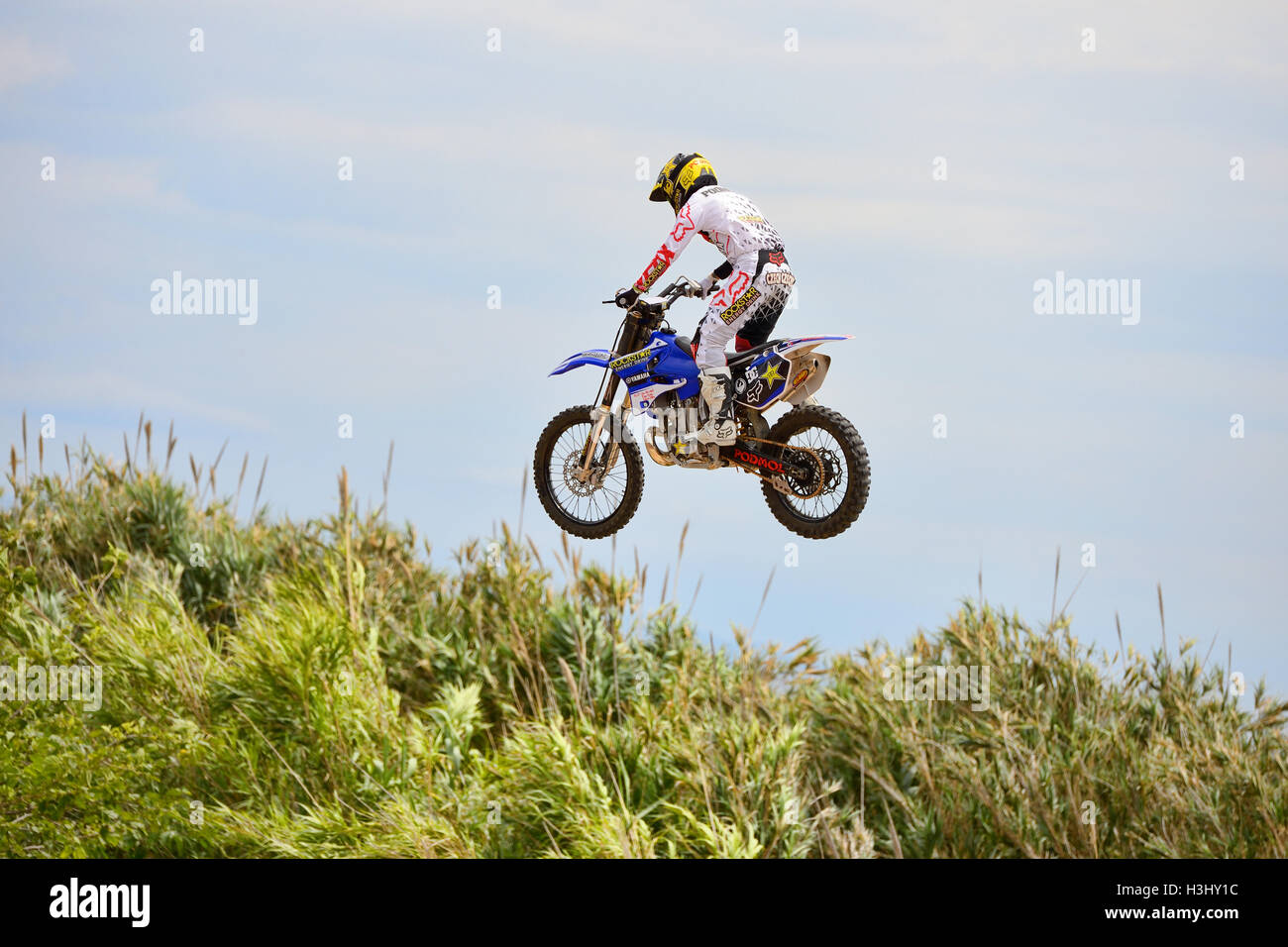 Barcellona - giu 28: un pilota professionista al FMX (Freestyle Motocross) concorrenza a LKXA Sport Estremi Giochi di Barcellona. Foto Stock