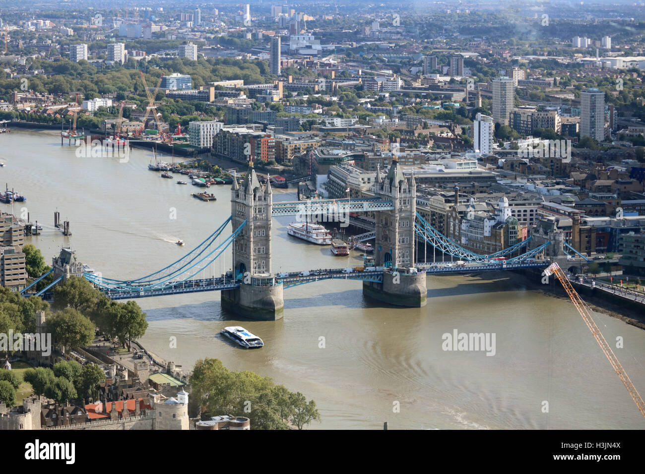 Il Tower Bridge da Sky Garden Londra Inghilterra Foto Stock