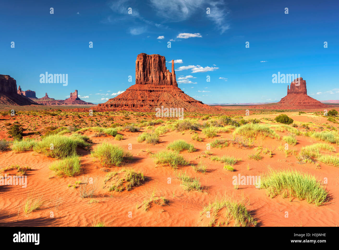 Deserto di sabbia a Monument Valley, Arizona, Stati Uniti d'America Foto Stock
