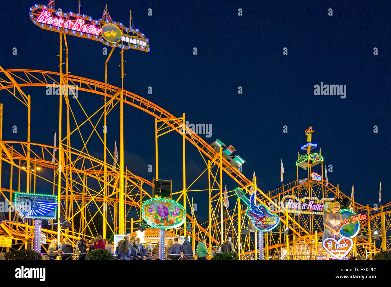 Rock & Rollercoaster, Dom, Amburgo, Germania Foto Stock