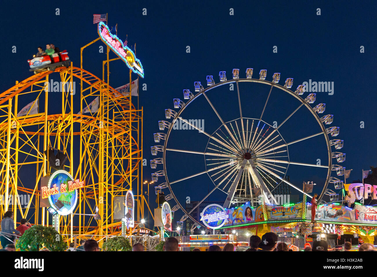 Rock & Rollercoaster, grande ruota, Dom, Amburgo, Germania Foto Stock