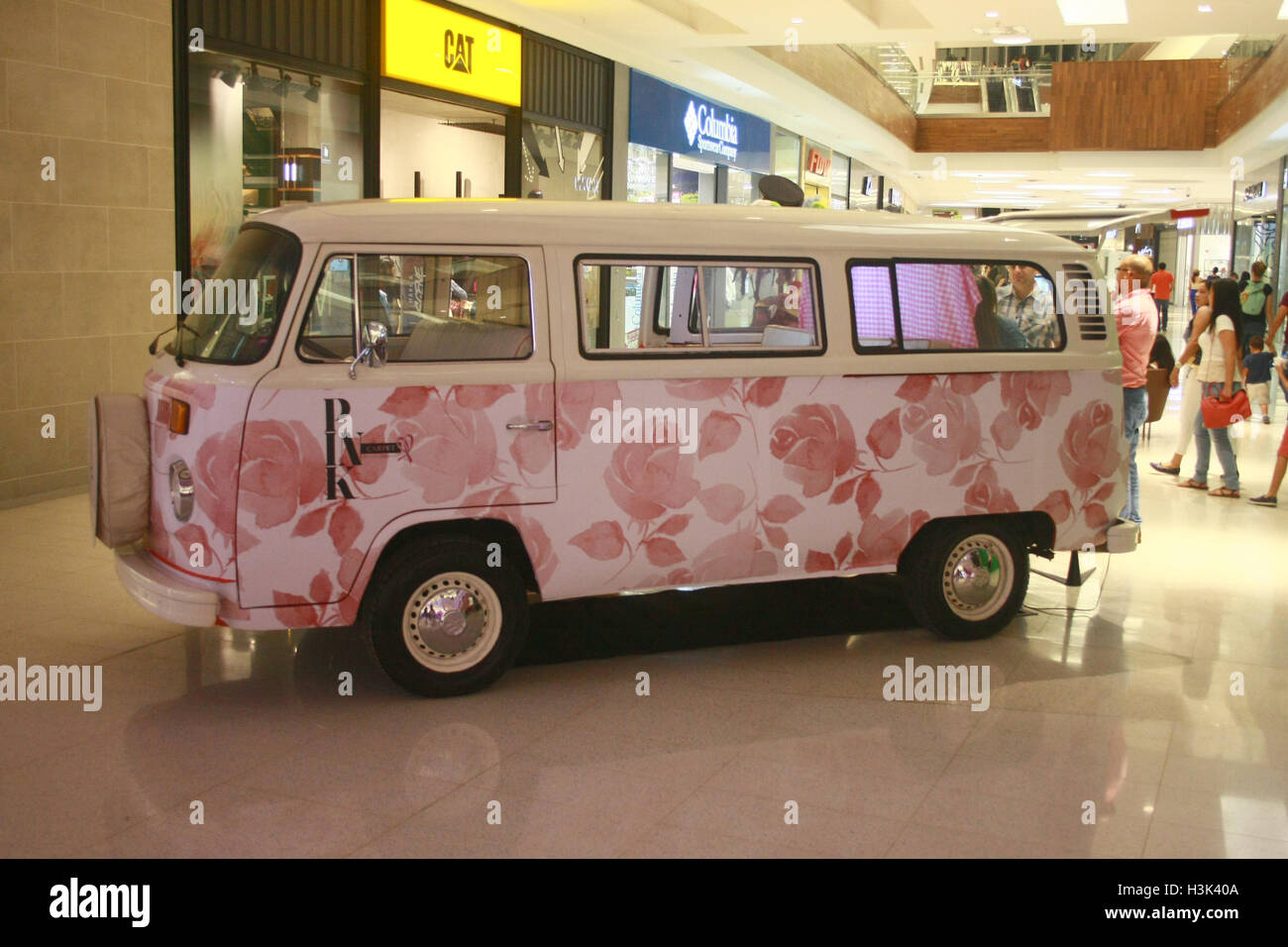 Panamá, Panamá. 8 Ott, 2016. Bus VW convertito in photobooth, decorate in Pink Carpet colori. Credito: Guillermo Johnson/Alamy Live News Foto Stock