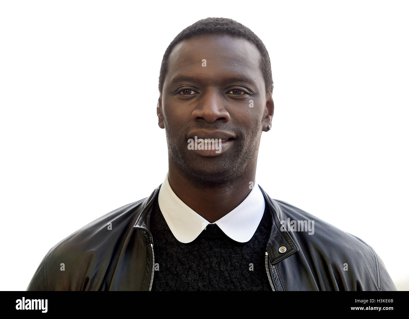 Berlino, Germania. 10 ottobre, 2016. Attore francese Omar Sy durante il "Inferno" photocall a Berlino, Germania, 10 ottobre 2016. Foto: Britta Pedersen/dpa/Alamy Live News Foto Stock