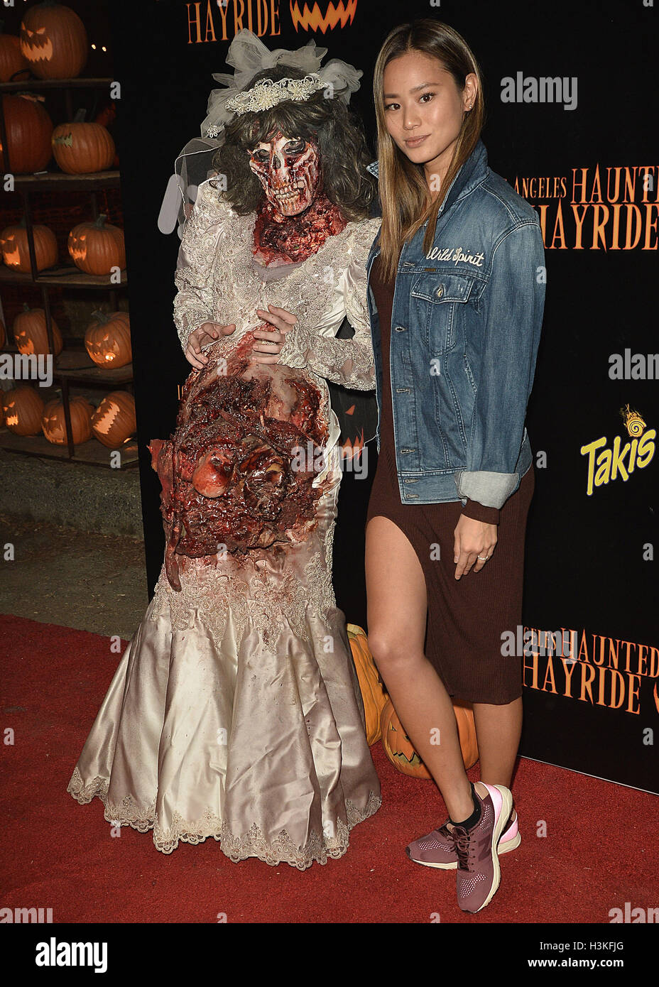 LOS ANGELES - 9 ottobre: Jamie Chung al la Haunted Hayride's 8 VIP annuale Tappeto nero evento al Griffith Park Zoo vecchio il 9 ottobre 2016 a Los Angeles, California. Credito: mpi991/MediaPunch Foto Stock