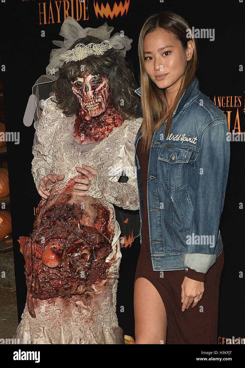 LOS ANGELES - 9 ottobre: Jamie Chung al la Haunted Hayride's 8 VIP annuale Tappeto nero evento al Griffith Park Zoo vecchio il 9 ottobre 2016 a Los Angeles, California. Credito: mpi991/MediaPunch Foto Stock