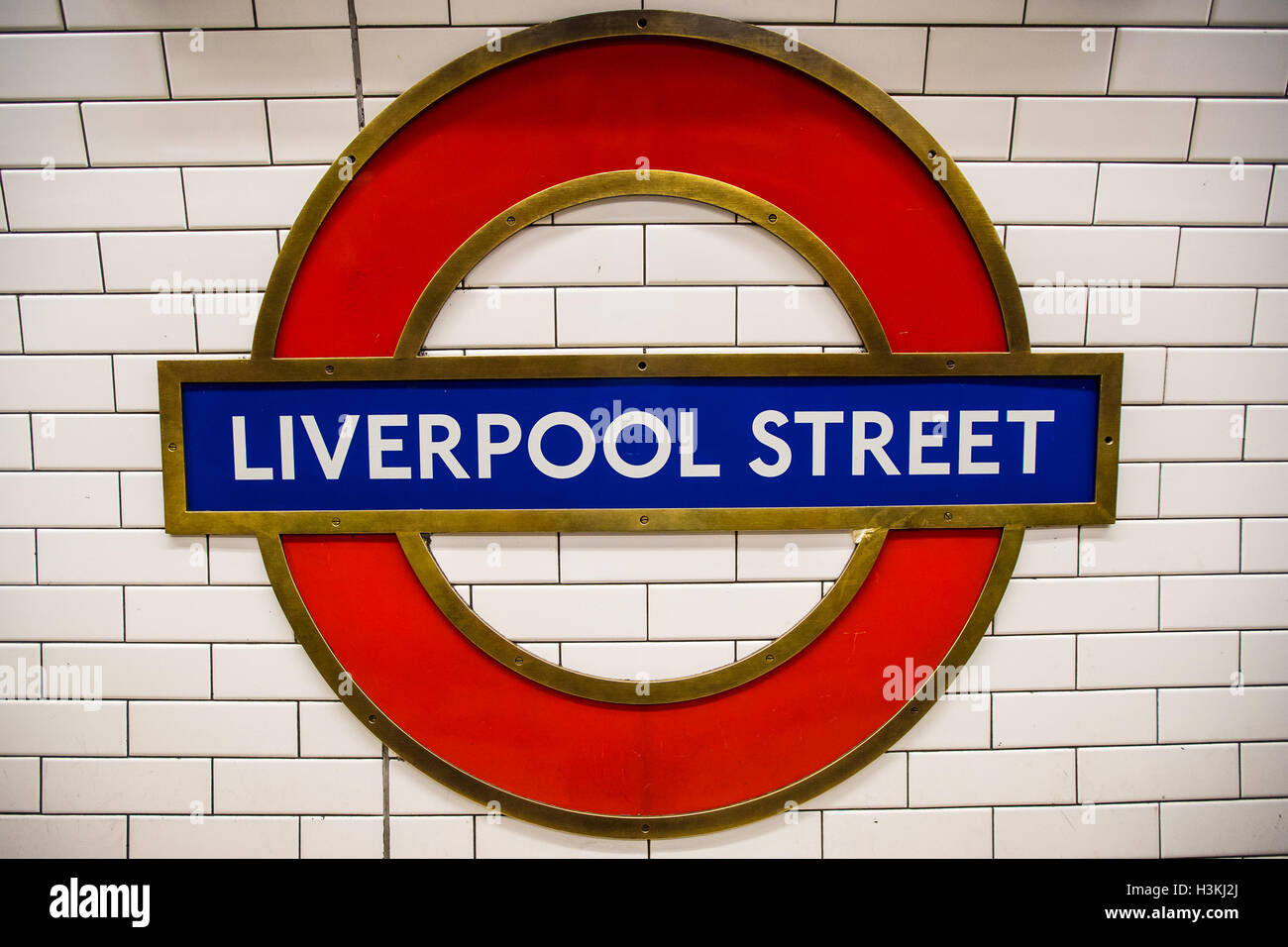 Liverpool Street Roundel London Underground Foto Stock