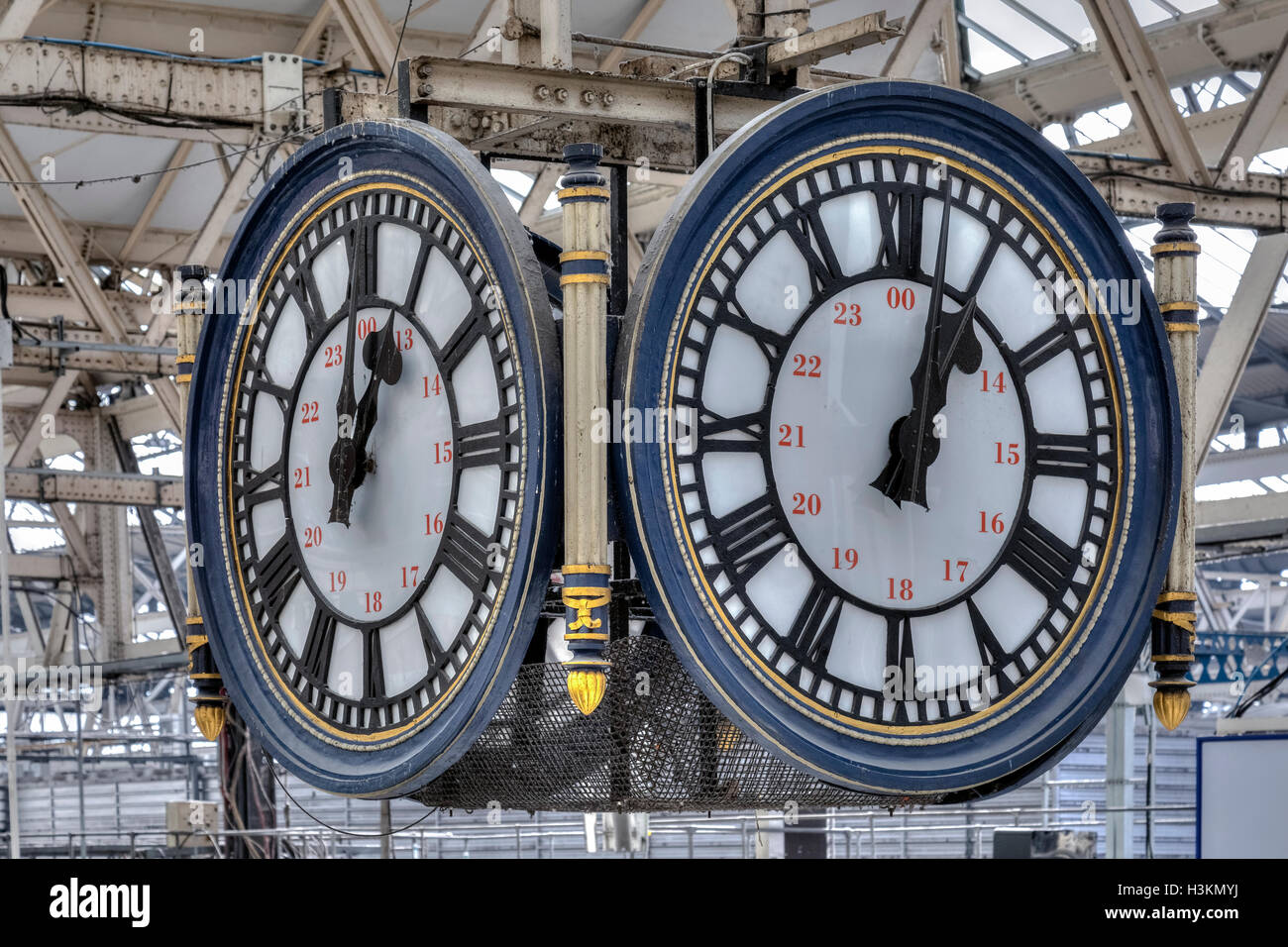 L'orologio, la stazione di Waterloo, London, England, Regno Unito Foto Stock