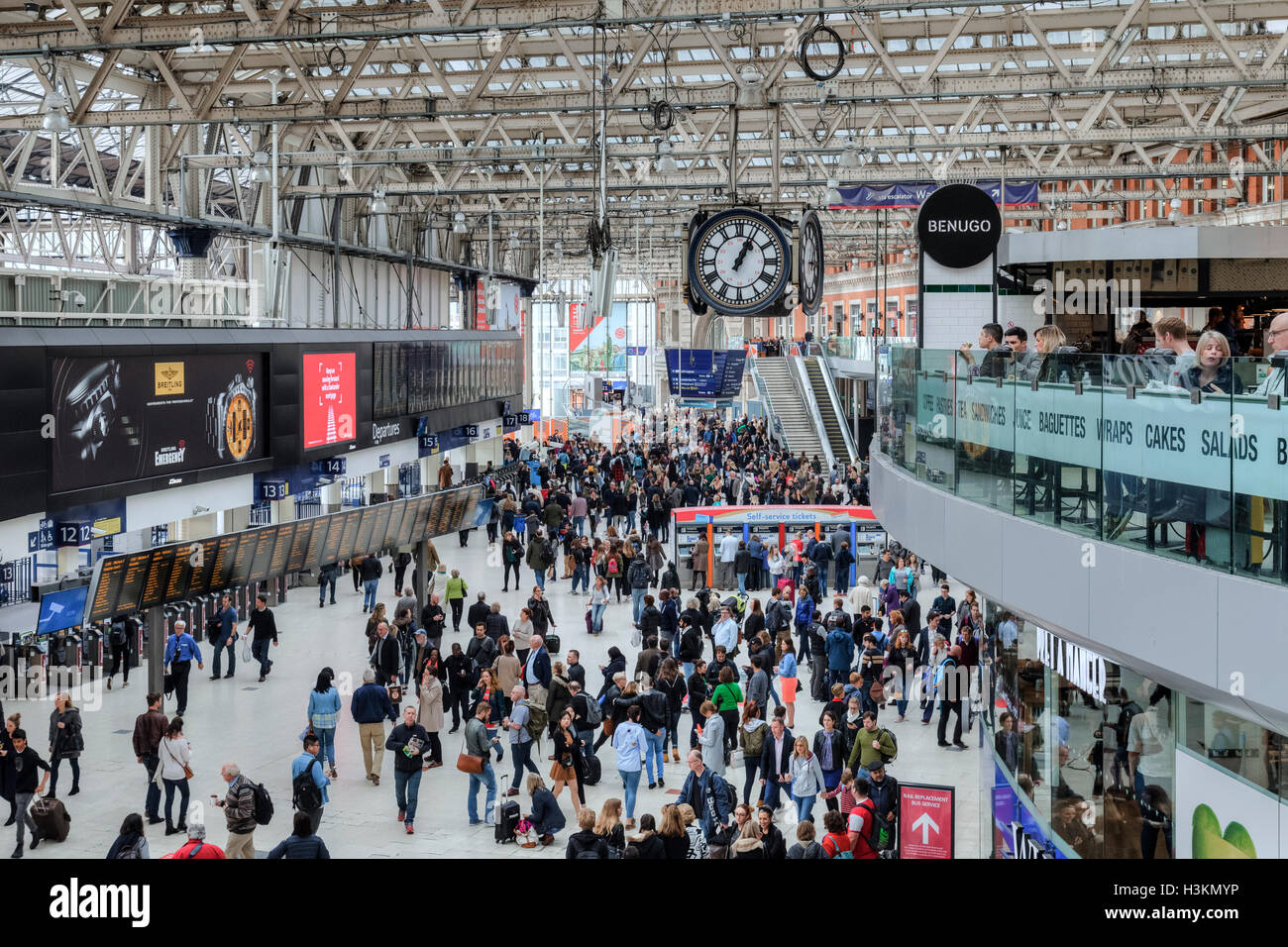 La stazione di Waterloo, London, England, Regno Unito Foto Stock